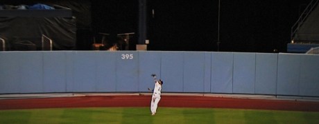 Matt Kemp makes the last out in the top of the ninth with two men on to save the Dodgers' bacon.